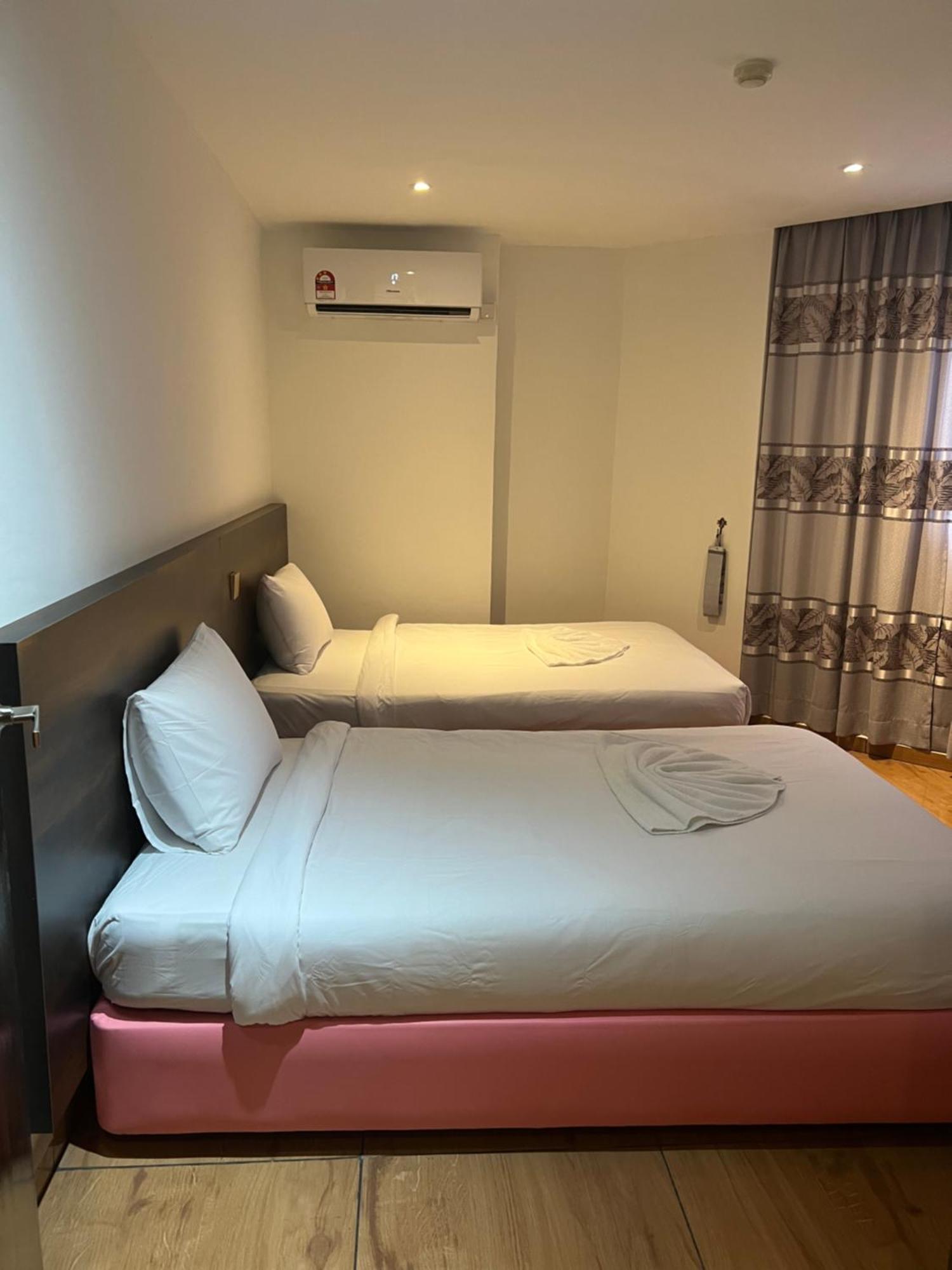 Hotel Sri Sutra Petaling Jaya Ngoại thất bức ảnh