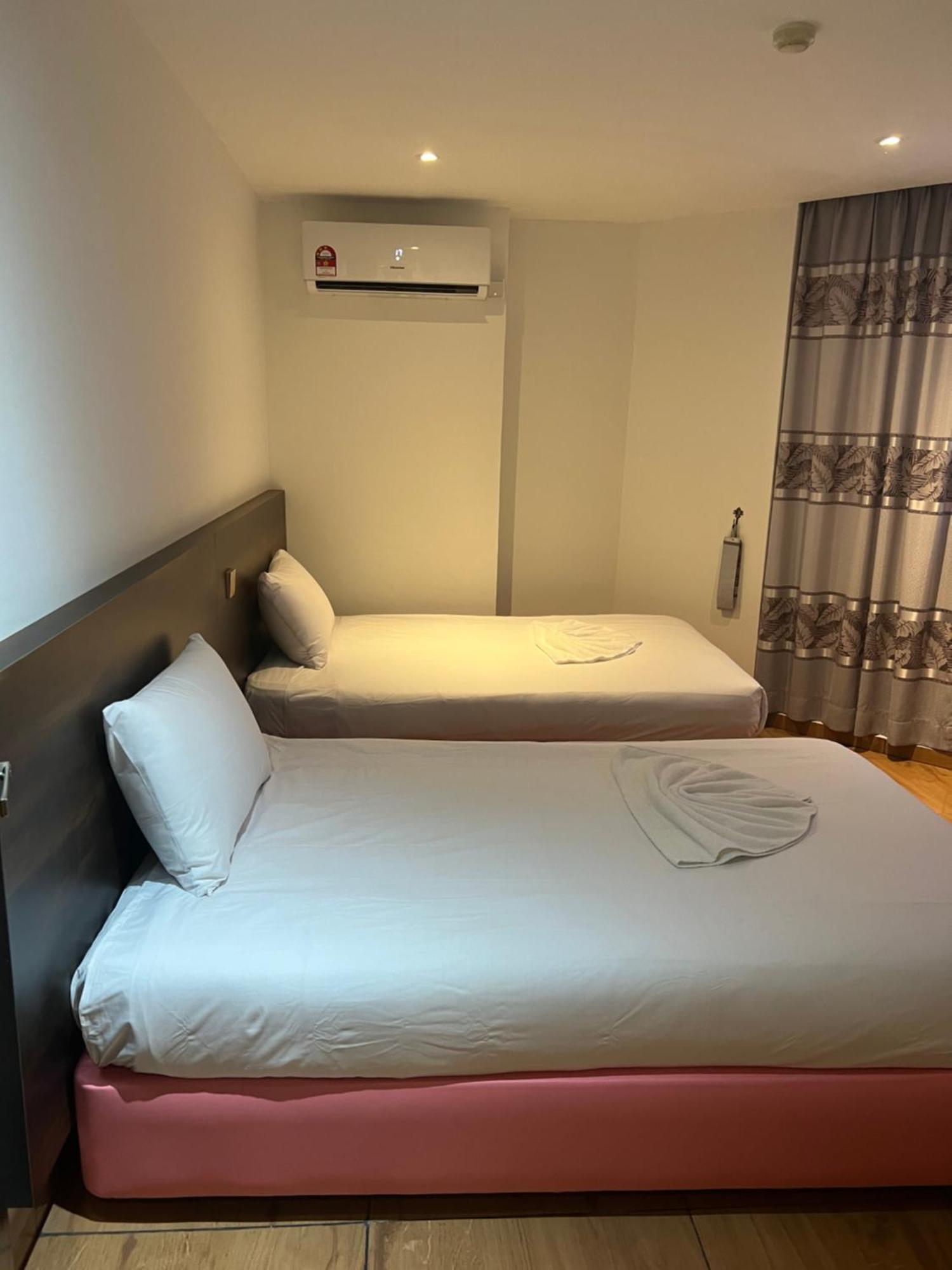 Hotel Sri Sutra Petaling Jaya Ngoại thất bức ảnh